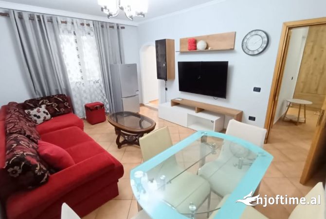 Shtepi me qera 2+1 ne Tirane - 490 Euro