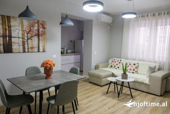 Shtepi me qera 2+1 ne Tirane - 750 Euro