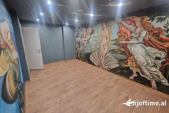 Ambjent multifunksional per qera tek 21 Dhjetori!