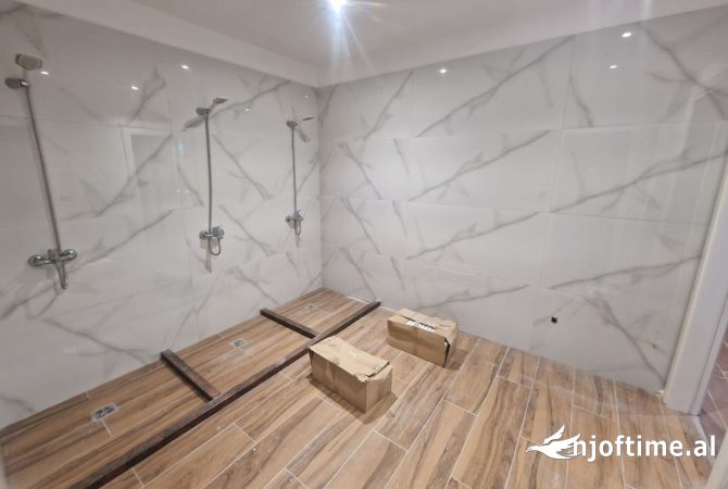 Ambjent multifunksional per qera tek 21 Dhjetori!