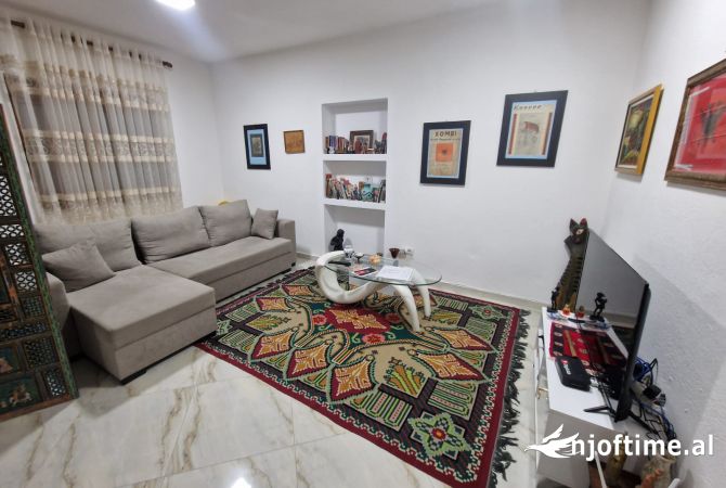 Shtepi me qera 2+1 ne Tirane - 600 Euro