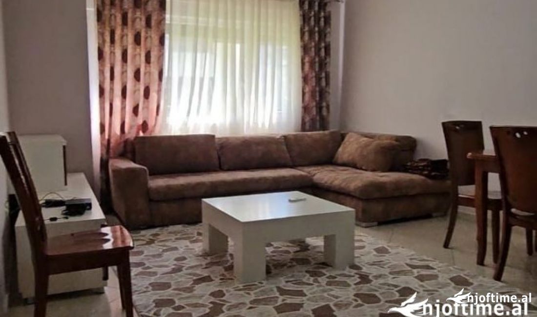 Shtepi me qera Apartament ne Tirane, 1+1, Mobilimi E mobiluar, Pagesa 38,000  Leke.