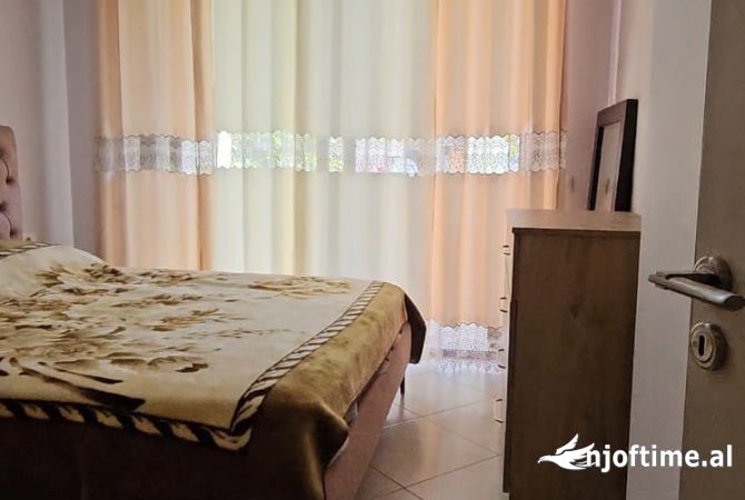 Shtepi me qera Apartament ne Tirane, 1+1, Mobilimi E mobiluar, Pagesa 38,000  Leke.