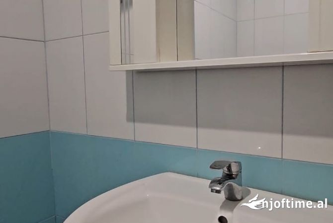 Shtepi me qera Apartament ne Tirane, 1+1, Mobilimi E mobiluar, Pagesa 38,000  Leke.