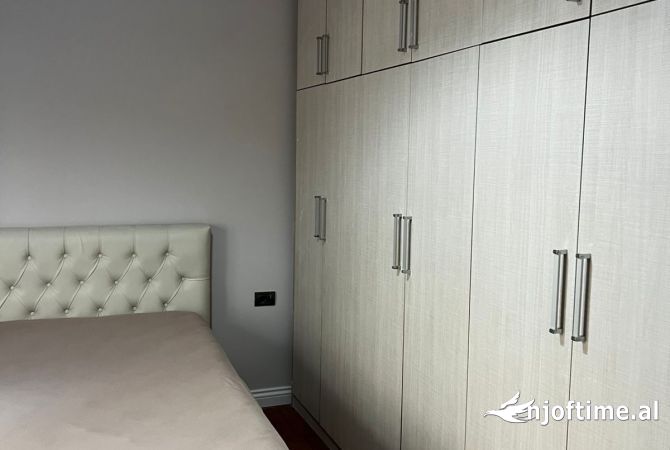 Shtepi me qera Apartament ne Tirane, 1+1, Mobilimi E mobiluar, Pagesa 45,000  Leke.