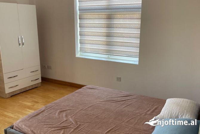 Shtepi me qera Apartament ne Tirane, 2+1, Mobilimi E mobiluar, Pagesa 50,000  Leke.