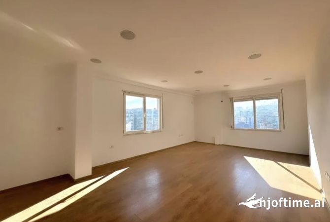 Shtepi ne shitje 2+1 ne Tirane - 268,000 Euro