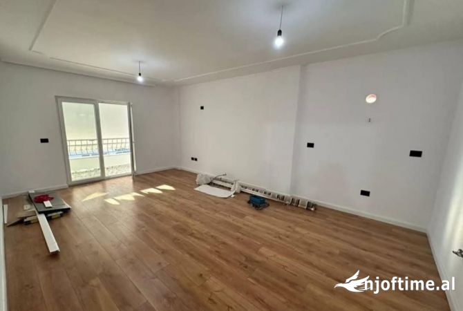 Shtepi ne shitje 2+1 ne Tirane - 155,000 Euro