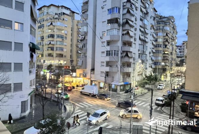 Jepet me qera apartament per zyre 4+1+2 te Komuna e Parisit‼️