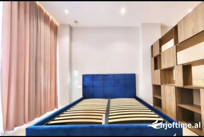 Shtepi ne shitje Apartament ne Tirane, 1+1, Mobilimi E mobiluar, Pagesa 165,000  Euro.