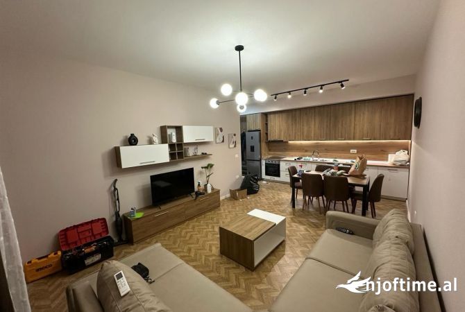 Shtepi me qera 1+1 ne Tirane - 550 Euro