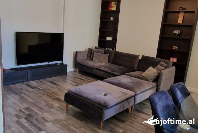 Shtepi ne shitje 2+1 ne Tirane - 250,000 Euro