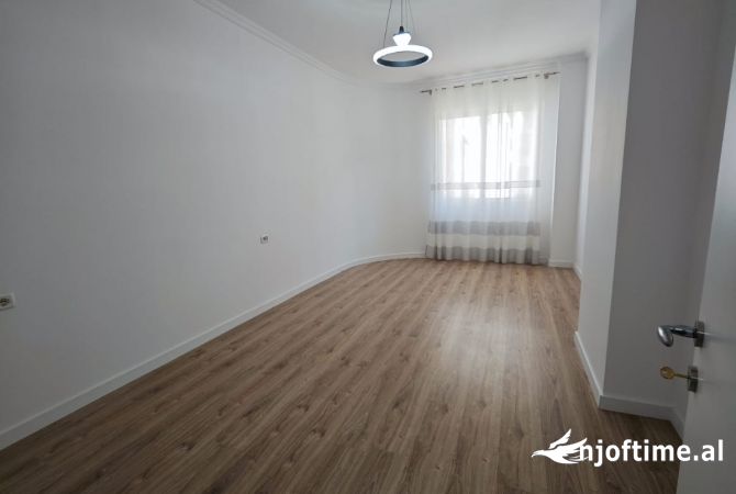 Shtepi ne shitje 1+1 ne Tirane - 99,000 Euro