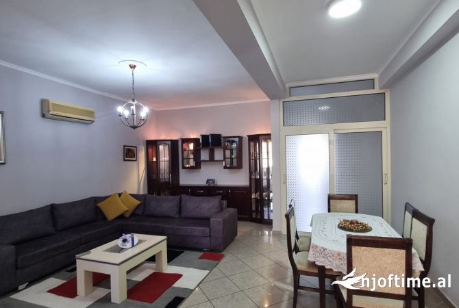 Shtepi me qera 1+1 ne Tirane - 350 Euro