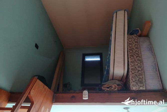 Shtepi me qera Shtepi Private ne Tirane, 3+1, Mobilimi E mobiluar, Pagesa 800  Euro.