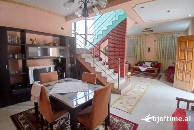 Shtepi me qera 3+1 ne Tirane - 800 Euro