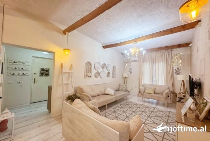 Shtepi ne shitje 2+1 ne Tirane - 175,000 Euro