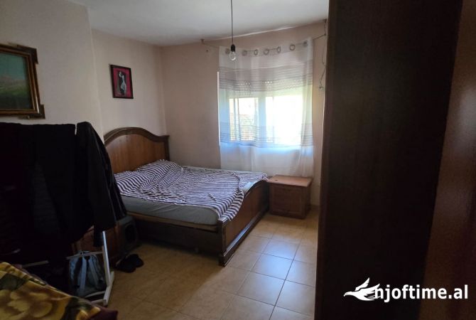 Shtepi ne shitje Apartament ne Tirane, 1+1, Mobilimi E mobiluar, Pagesa 79,000  Euro.