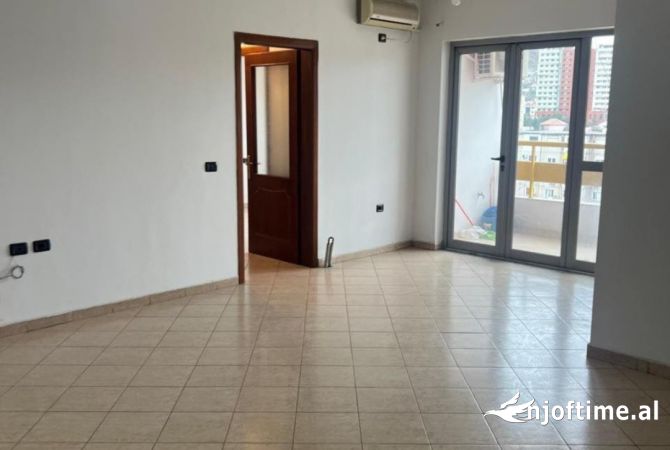 Shtepi me qera 2+1 ne Tirane - 500 Euro