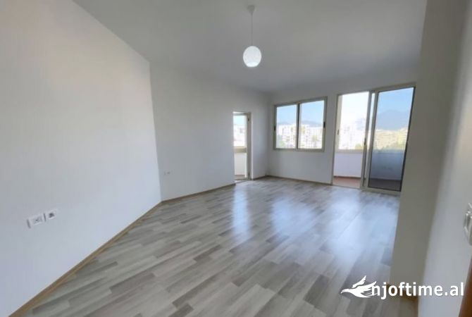 Shtepi ne shitje 2+1 ne Tirane - 135,000 Euro