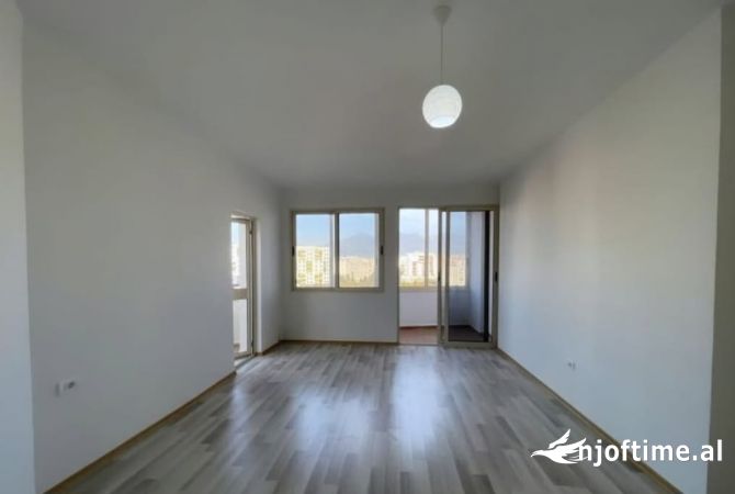 Shtepi ne shitje 2+1 ne Tirane - 135,000 Euro