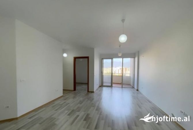 Shtepi ne shitje 2+1 ne Tirane - 135,000 Euro