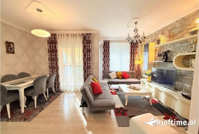 Shtepi ne shitje 2+1 ne Tirane - 196,000 Euro
