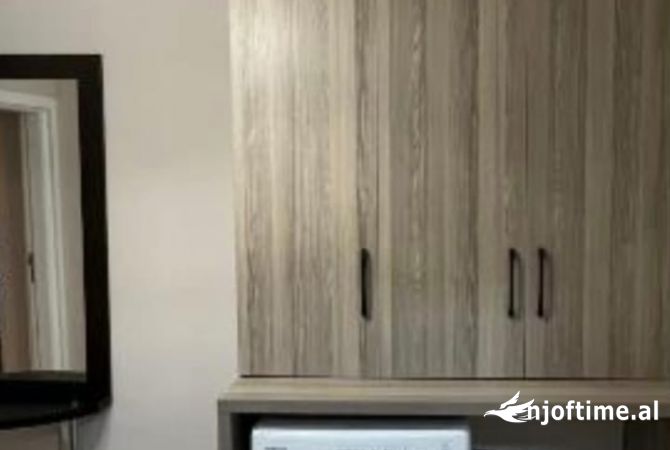 Shtepi me qera Apartament ne Tirane, 1+1, Mobilimi E mobiluar, Pagesa 500  Euro.