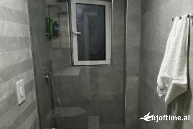 Shtepi me qera Apartament ne Tirane, 1+1, Mobilimi E mobiluar, Pagesa 500  Euro.