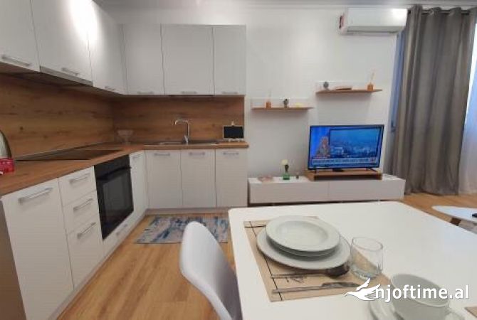 Shtepi me qera 1+1 ne Tirane - 550 Euro