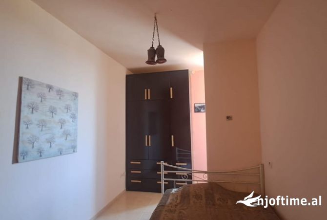 Shtepi ne shitje 1+1 ne Tirane - 65,000 Euro