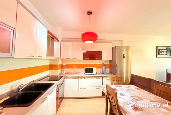 Shtepi me qera 2+1 ne Tirane - 65,000 Leke