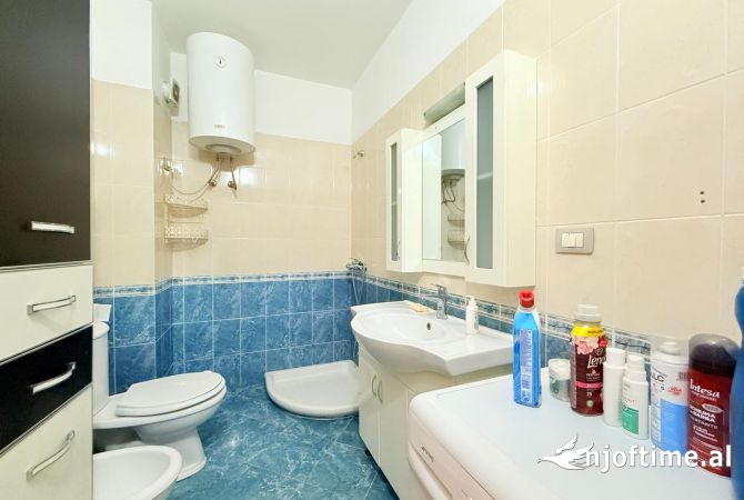 Shtepi me qera Apartament ne Tirane, 2+1, Mobilimi E mobiluar, Pagesa 65,000  Leke.