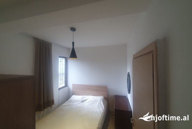 Shtepi me qera 1+1 ne Tirane - 35,000 Leke