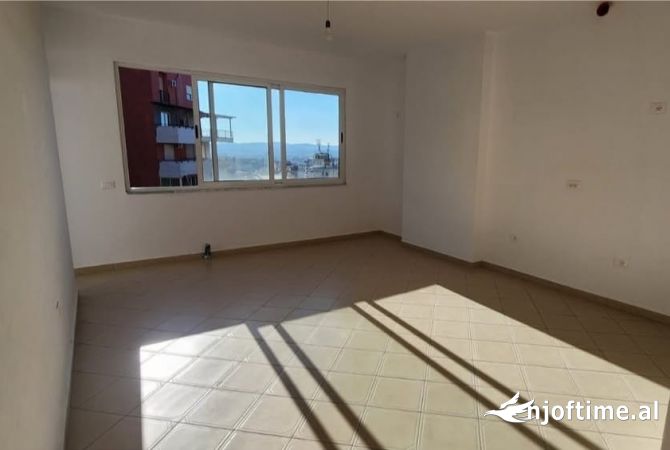 Shtepi ne shitje 1+1 ne Tirane - 78,000 Euro