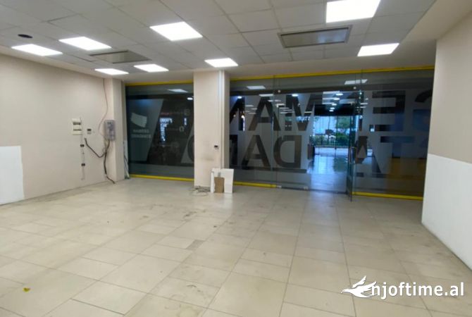 Ambient biznesi me qera 1+1 ne Tirane - 3,000 Euro