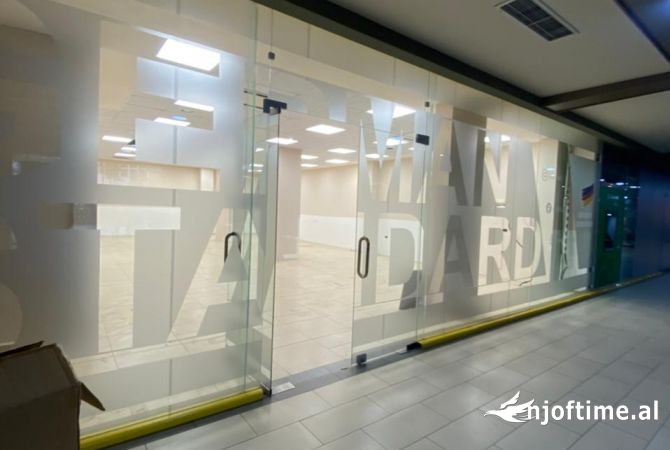 Ambient biznesi me qera 1+1 ne Tirane - 3,000 Euro