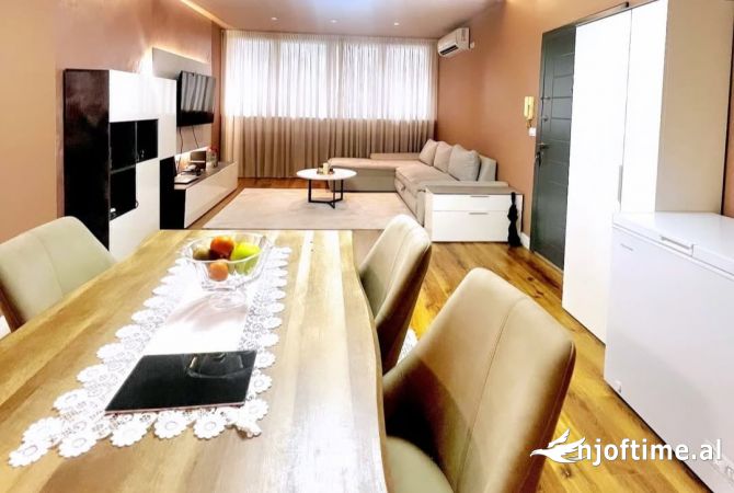 Shtepi ne shitje 3+1 ne Tirane - 250,000 Euro