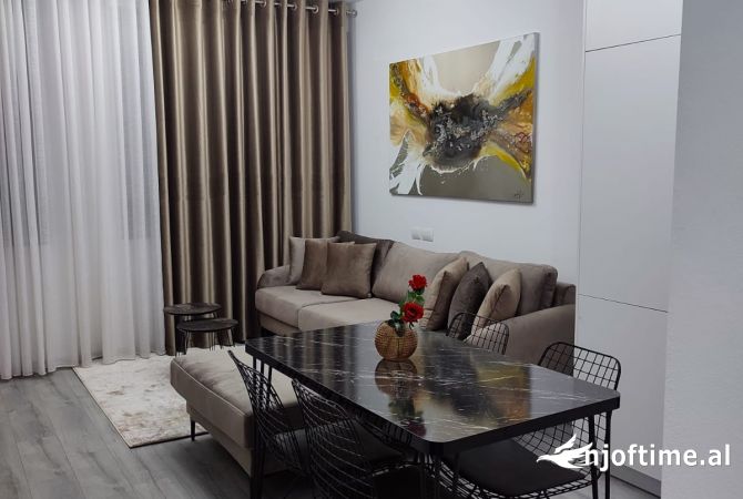 Shtepi me qera 1+1 ne Tirane - 400 Euro