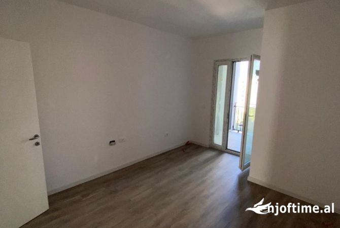 Shtepi ne shitje 1+1 ne Tirane - 160,000 Euro