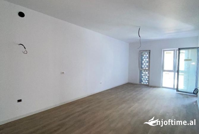 Shtepi ne shitje 1+1 ne Tirane - 160,000 Euro