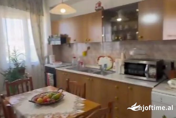 Shtepi me qera 2+1 ne Tirane - 500 Euro