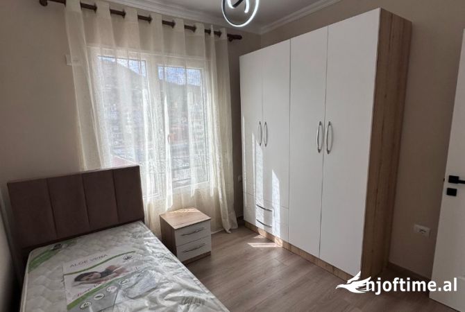 Shtepi me qera 2+1 ne Tirane - 500 Euro