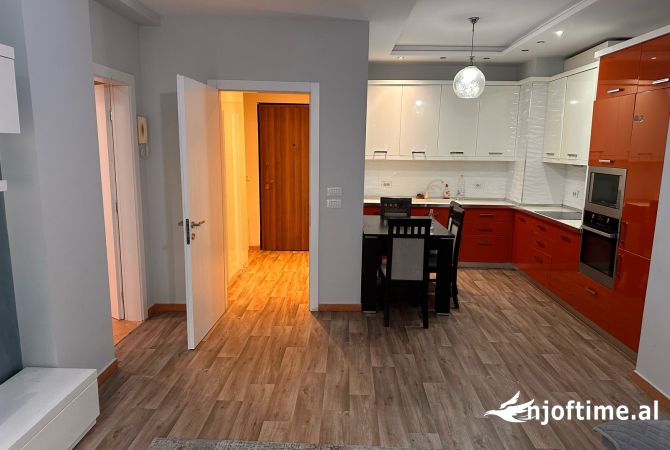 Shtepi me qera 3+1 ne Tirane - 650 Euro