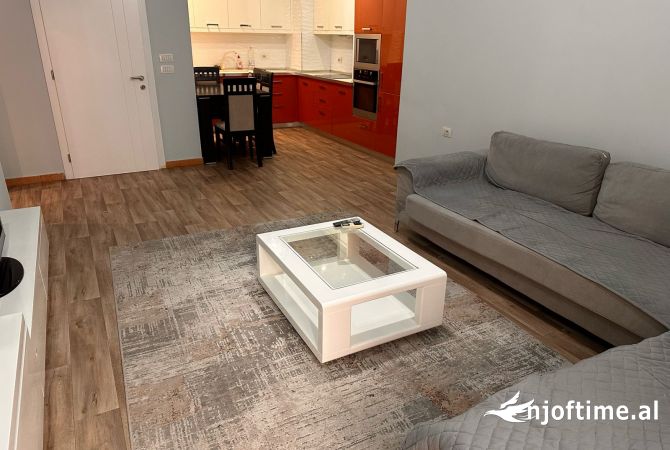 Shtepi me qera 3+1 ne Tirane - 650 Euro