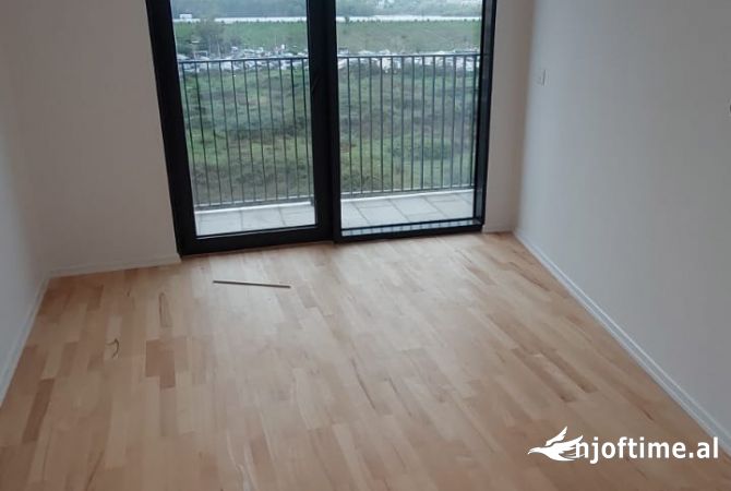 Shtepi ne shitje Apartament ne Tirane, 2+1, Mobilimi Bosh, pa mobiluar, Pagesa 504,000  Euro.