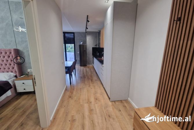 Shtepi ne shitje Apartament ne Tirane, 1+1, Mobilimi E mobiluar, Pagesa 222,000  Euro.