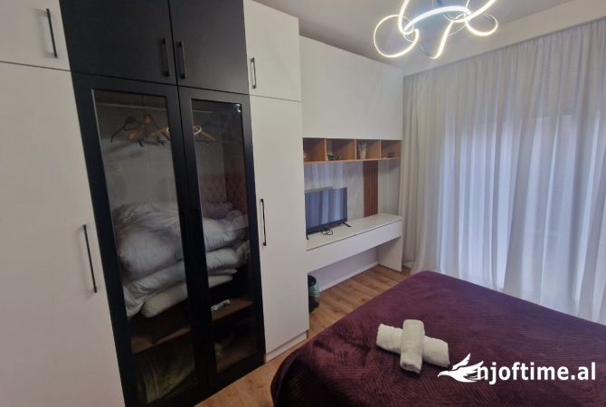 Shtepi ne shitje Apartament ne Tirane, 1+1, Mobilimi E mobiluar, Pagesa 222,000  Euro.