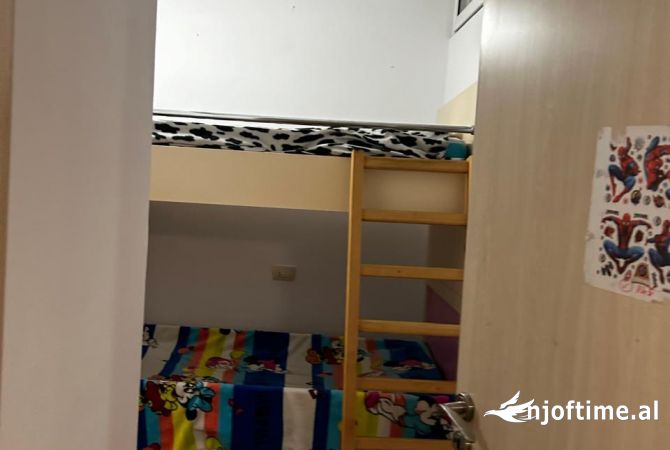 Shtepi ne shitje Apartament ne Tirane, 1+1, Mobilimi E mobiluar, Pagesa 120,000  Euro.