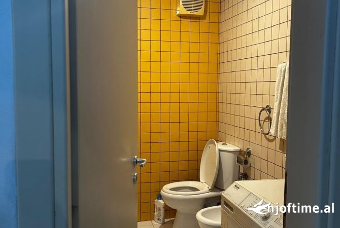 Shtepi ne shitje Apartament ne Tirane, 1+1, Mobilimi E mobiluar, Pagesa 120,000  Euro.